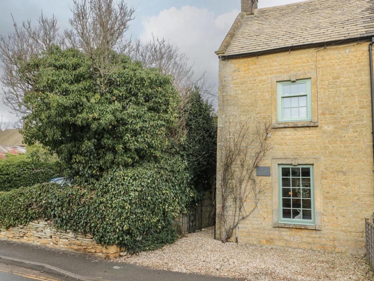 Barton Cottage Челтнъм Екстериор снимка